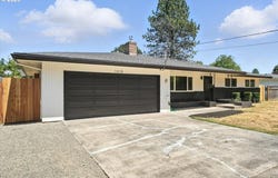 1415 E 7TH ST, Newberg, OR 97132