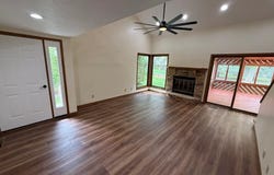 1908 Stolley Park Circle, Grand Island, NE 68803