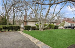1118 Brookdale Avenue, Bay Shore, NY 11706