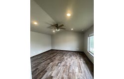 122 Wild Rose Ln, Solon, IA 52333