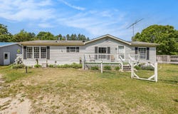 20920 68th Street, South Haven, MI 49090