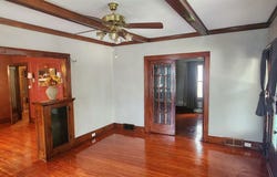 2075 S 5TH Street, Springfield, IL 62703