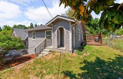 1235 SE BOOTH AVE, Roseburg, OR 97470