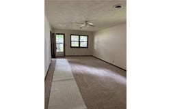 420 S Walnut St, Iola, KS 66749