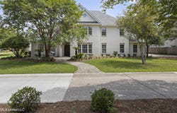9020 Victoria Circle, Gulfport, MS 39503