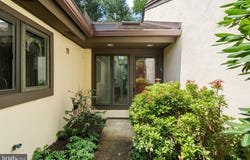 6 STEEPLECHASE LANE, BLUE BELL, PA 19422