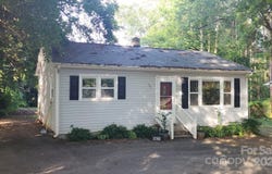 601 E John Street, Matthews, NC 28105