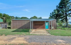 350 Indian Hen Drive, Garrison, TX 75946