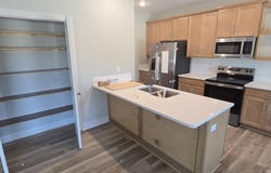 1008 SE 8th, Newton, KS 67114