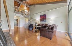 211 OLD TOWN Way, Simpsonville, SC 29681