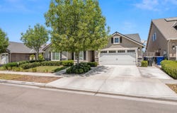 2246 W Mallard Way, Hanford, CA 93230