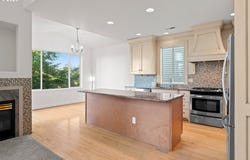13636 SW WILLOW TOP LN, Portland, OR 97224