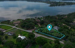 Lakeshore Pointe Boulevard, Mount Dora, FL 32757