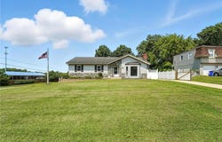500 E Harold Street, Olathe, KS 66061