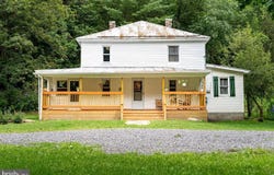 61 GARDEN GROVE LANE, BRANDYWINE, WV 26802