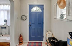 911 S 16th Street, St Joseph, MO 64503