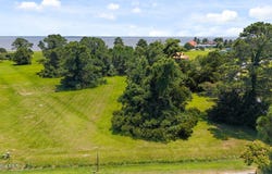 6000 Dolphin Road, Oriental, NC 28571