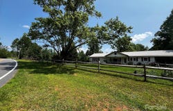 1649 Carters Ridge Road, Spruce Pine, NC 28777