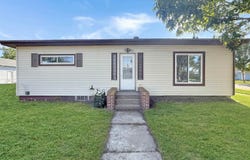 501 3rd St, Underwood, ND 58576