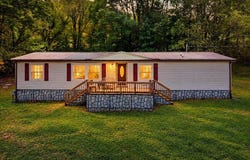 214 Maybrook Rd, Pembroke, VA 24136