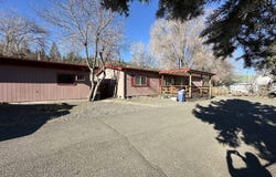 206 S WASHINGTON ST, Canyon City, OR 97820