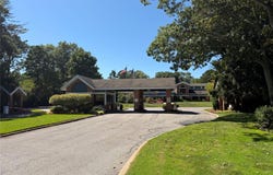 7 Sagaponack Court, Ridge, NY 11961