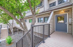 8932 Neill Lake Road, Eden Prairie, MN 55347