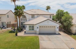 147 Quail Run Dr, El Centro, CA 92243