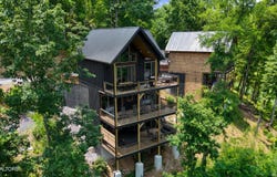 130 Jolene Way, Sevierville, TN 37876
