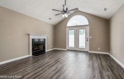 10602 Avenel Ct, Louisville, KY 40291