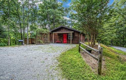 2025 Ridgecrest Loop Lane, Sevierville, TN 37876