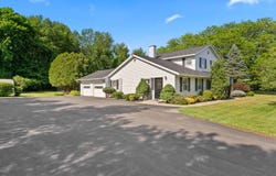 39 Glenridge Rd, Schenectady, NY 12302