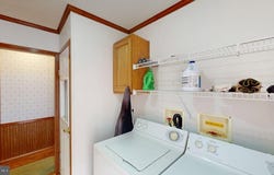566 WILD APPLE LANE, PAW PAW, WV 25434
