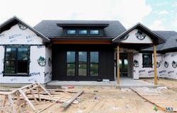 16017 Honey Ridge Drive, Holland, TX 76534