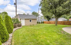 756 Crescent Road, Jackson, MI 49203