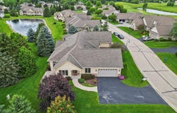 207 Eagles Cove Cir, North Prairie, WI 53153