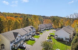15 Village Ln, Sparta Twp., NJ 07871-8606