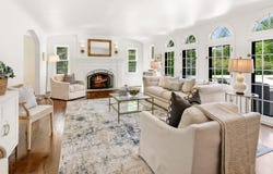 8100 N Lake Dr, Fox Point, WI 53217