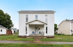 108 N Washington Street, Pierceton, IN 46562