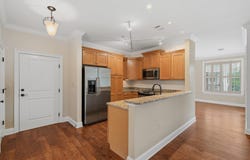 3520 CENTRAL Ave, Memphis, TN 38111
