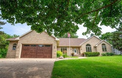 1801 Country Club Drive NE, Willmar, MN 56201