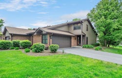 131 White Birch Lane, Westmont, IL 60559