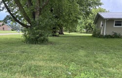 301 S 2nd Street, Walnut, IL 61376