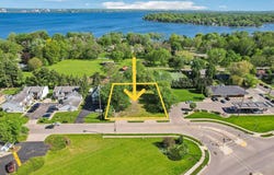 2430 Frazier Avenue, Madison, WI 53713