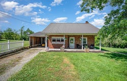 867 Richmond Rd Loop 3, Paint Lick, KY 40461