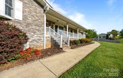 35 Clayton Drive, Weaverville, NC 28787