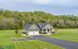 800 Smith Grove Rd, Burkesville, KY 42717