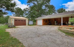 711 Augusta St Ext, Mccormick, SC 29835