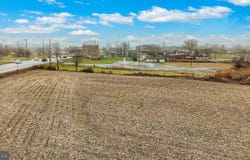 230 N JENNERSVILLE ROAD, WEST GROVE, PA 19390