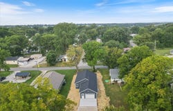 114 North Grand Ave, Eldon, MO 65026